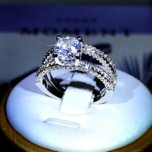 🆕 2Pc Stunning 2.10 Ctw Micro Pave Engagement / Wedding Set In18k White Gold 🆕